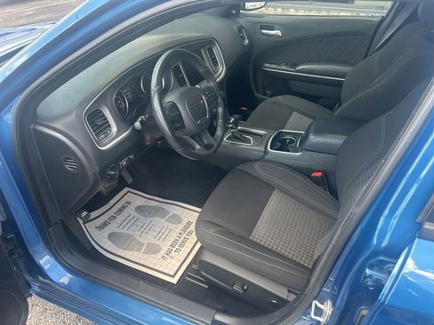 Used 2022 Dodge Charger SXT w/ Driver Convenience Group AWD/4WD image 14