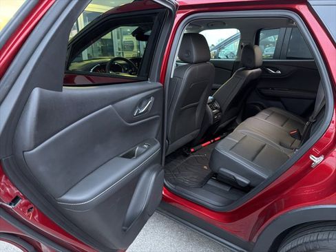 Used 2024 Chevrolet Blazer LT w/ Sound & Technology Package image 8