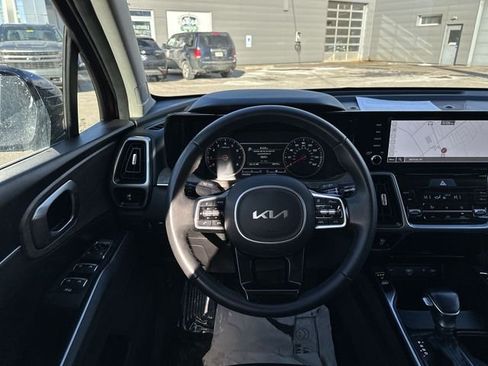 Used 2023 Kia Sorento S AWD/4WD image 13
