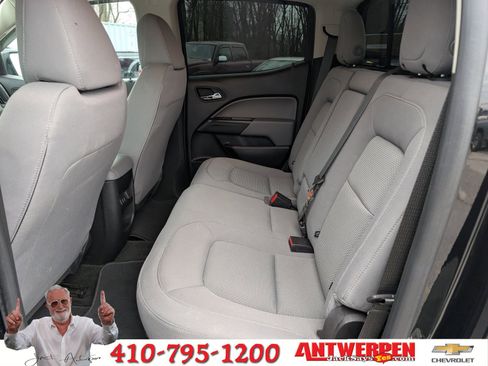 Used 2018 Chevrolet Colorado LT w/ LT Convenience Package image 16