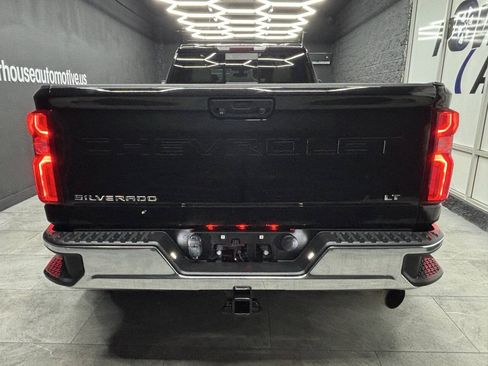 Used 2022 Chevrolet Silverado 3500 LT w/ Convenience Package AWD/4WD image 10