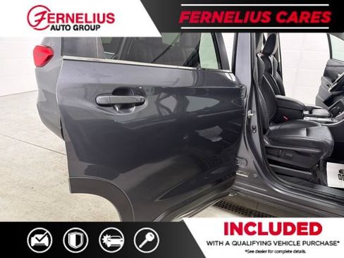 Used 2020 Subaru Ascent Limited w/ Technology Package AWD/4WD image 18
