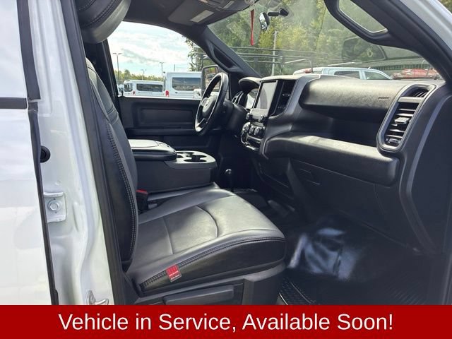 Used 2024 RAM 2500 Tradesman w/ Chrome Appearance Group AWD/4WD image 12