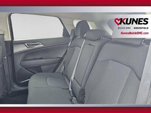 Used 2026 Kia Sportage LX FWD image 17