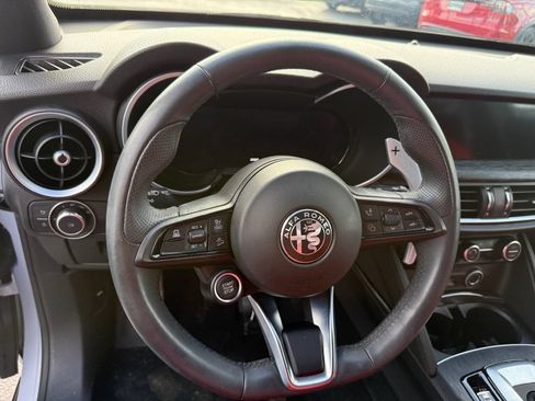 Used 2024 Alfa Romeo Stelvio Sprint RWD image 11