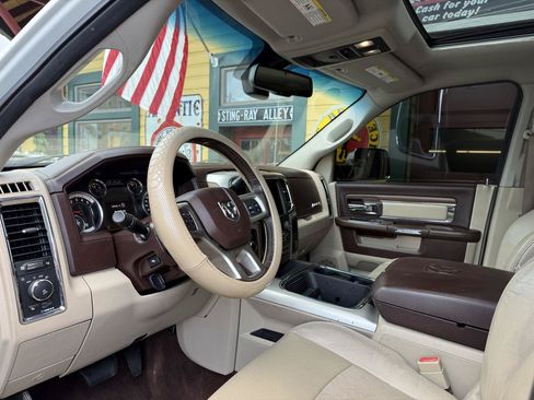Used 2017 RAM 2500 Laramie w/ Snow Chief Group AWD/4WD image 15