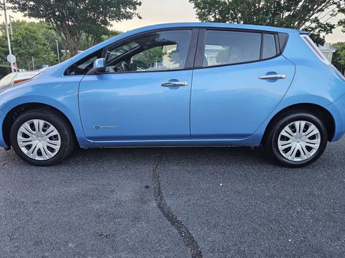 Used 2013 Nissan Leaf S w/ Charger Pkg image 4