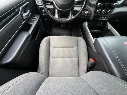 Used 2019 RAM 1500 Big Horn AWD/4WD image 15