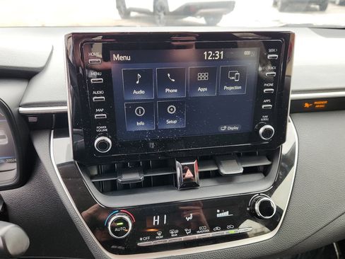 Used 2020 Toyota Corolla LE image 14