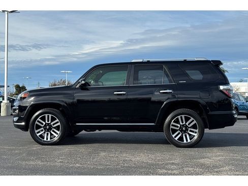 Used 2019 Toyota 4Runner Limited image 7