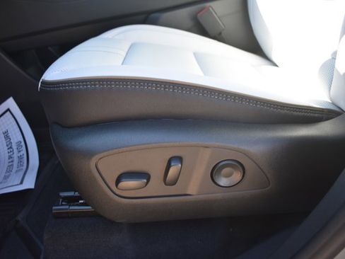 New 2026 Chevrolet Traverse High Country w/ LPO, Floor Liner Package image 14