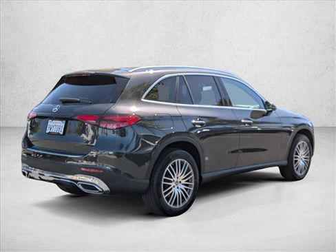 Certified 2026 Mercedes-Benz GLC 300 image 5