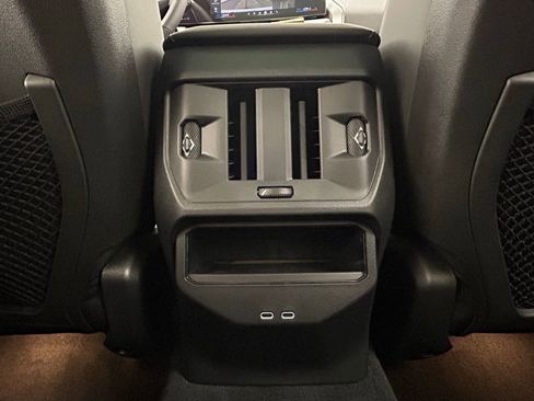 Used 2025 BMW X3 xDrive30i w/ Premium Package image 33