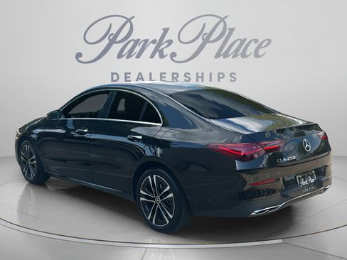 Used 2026 Mercedes-Benz CLA 250 image 3