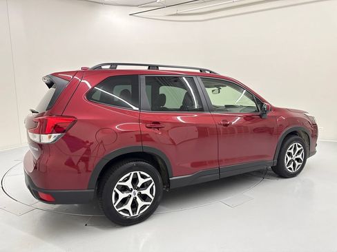 Certified 2023 Subaru Forester Premium AWD/4WD image 5