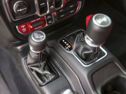 Used 2024 Jeep Wrangler Unlimited Rubicon 392 image 28