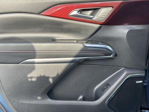 New 2026 Chevrolet Traverse RS image 8