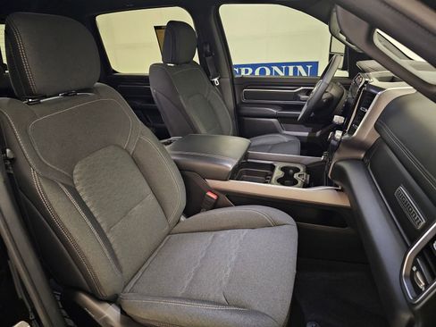 Used 2025 RAM 1500 Big Horn AWD/4WD image 23