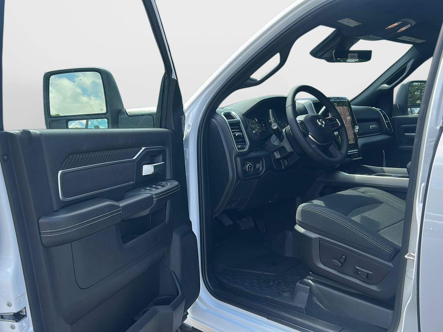 New 2026 RAM 3500 Big Horn AWD/4WD image 20
