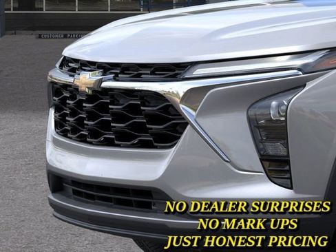 New 2026 Chevrolet Trax LT w/ Driver Confidence Package FWD image 11