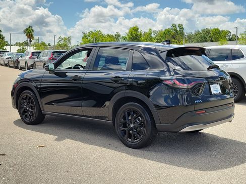 Used 2025 Honda HR-V Sport image 6
