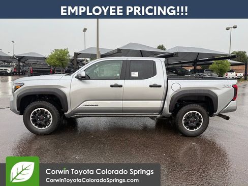 New 2025 Toyota Tacoma TRD Off-Road image 4