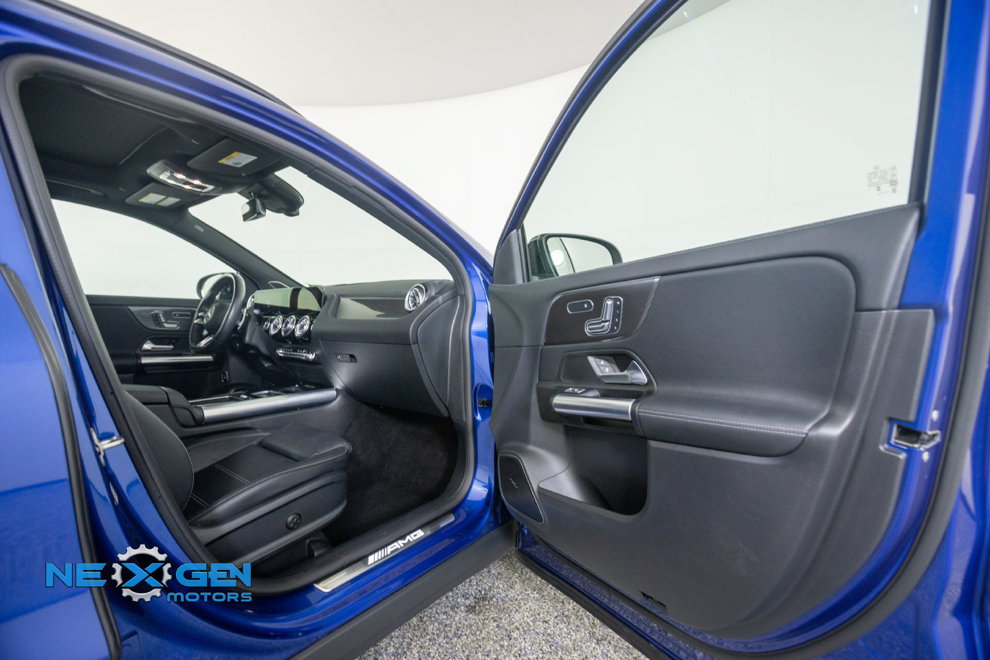 Used 2024 Mercedes-Benz GLA 35 AMG 4MATIC image 9