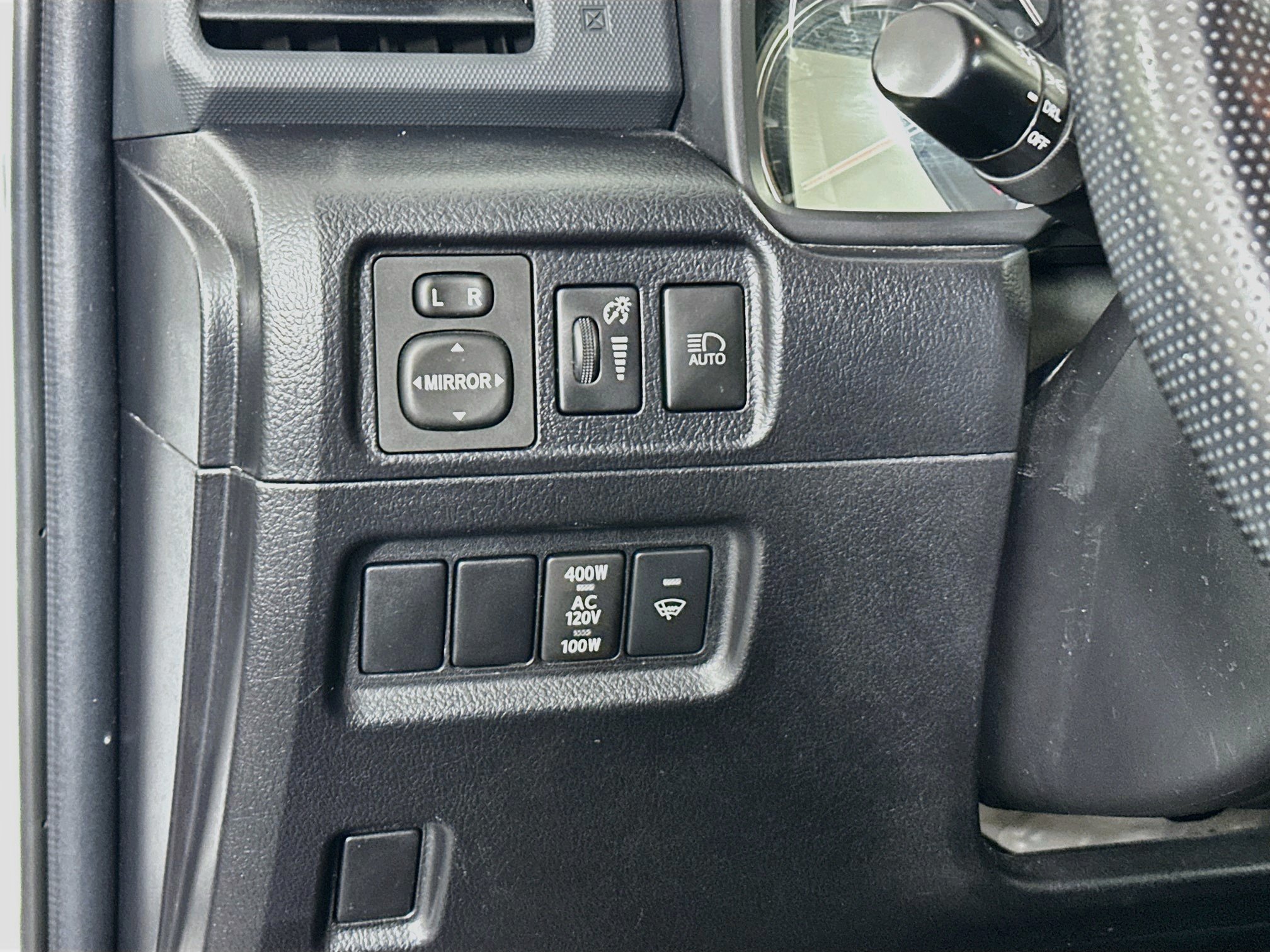 Used 2024 Toyota 4Runner TRD Off-Road Premium AWD/4WD image 17
