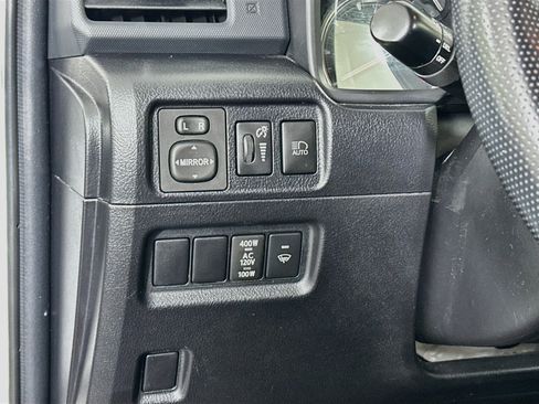 Used 2024 Toyota 4Runner TRD Off-Road Premium AWD/4WD image 17