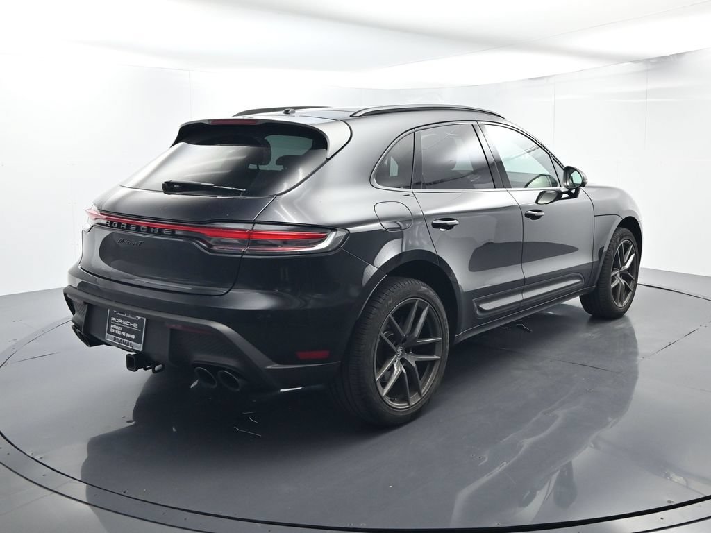 Used 2025 Porsche Macan AWD/4WD image 14