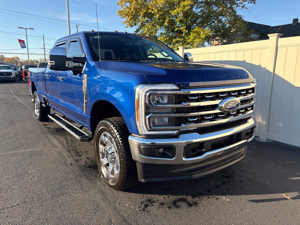 Used 2026 Ford F350 Lariat w/ Chrome Package AWD/4WD image 2