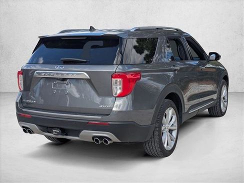 Used 2023 Ford Explorer Platinum w/ Technology Package image 5