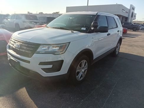 Used 2018 Ford Explorer 4WD Police Interceptor image 2