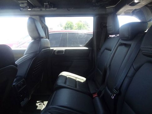 Used 2025 Ford Bronco Big Bend AWD/4WD image 7