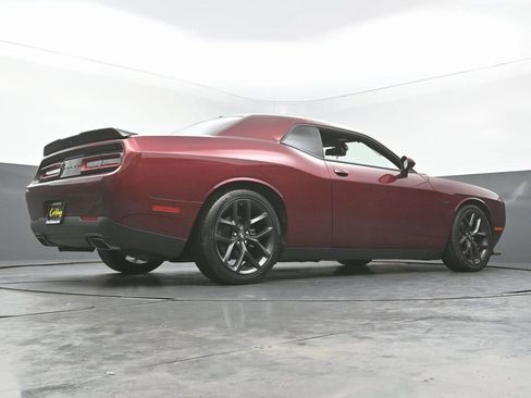 Used 2023 Dodge Challenger R/T w/ Blacktop Package image 40