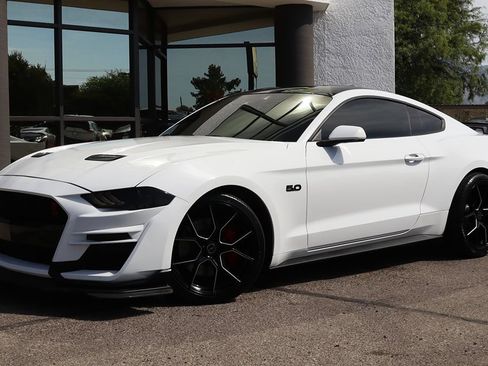 Used 2021 Ford Mustang GT w/ Equipment Group 301A RWD image 2
