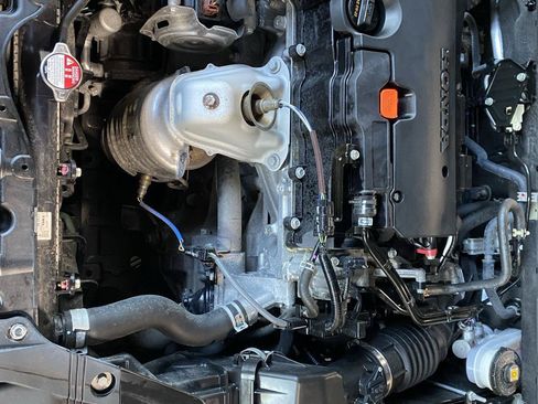 Used 2024 Honda Civic Sport image 4