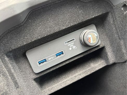 Used 2020 Land Rover Range Rover Sport HSE image 39