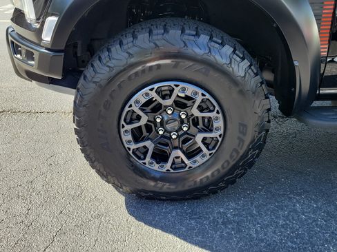 Used 2025 Ford F150 Raptor w/ Equipment Group 803A Raptor R AWD/4WD image 5