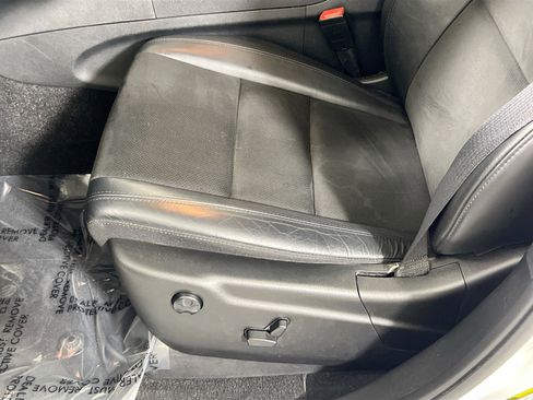 Used 2022 Jeep Grand Cherokee Laredo X image 19