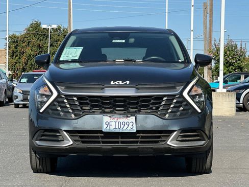 Used 2023 Kia Sportage LX AWD/4WD image 9