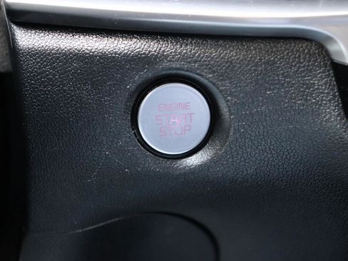 Used 2024 Kia Sorento S FWD image 48