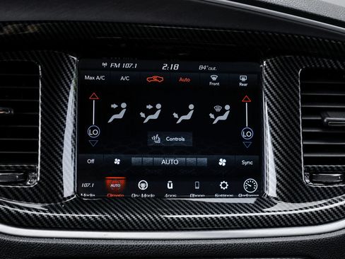 Used 2019 Dodge Charger Scat Pack RWD image 31
