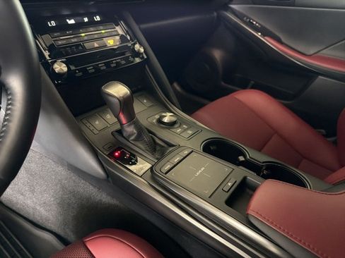 Certified 2025 Lexus IS 350 F Sport RWD image 21