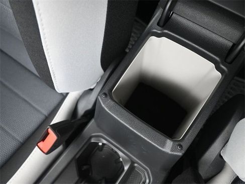 New 2025 Volkswagen Taos S image 31