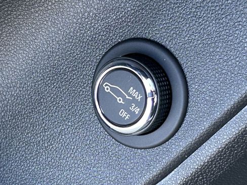 Used 2022 Chevrolet Blazer RS image 21