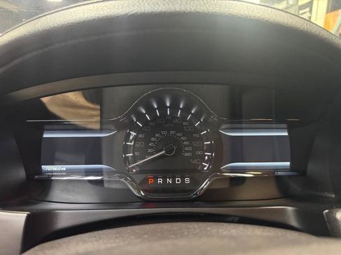 Used 2014 Lincoln MKS AWD w/ Equipment Group 101A image 19