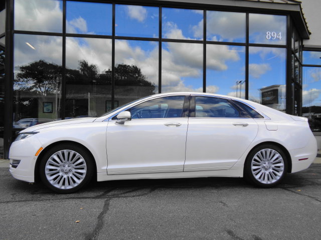 Used 2016 Lincoln MKZ AWD w/ Equipment Group 300A Reserve image 9