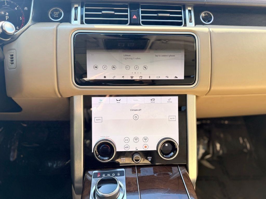 Used 2018 Land Rover Range Rover HSE AWD/4WD image 24