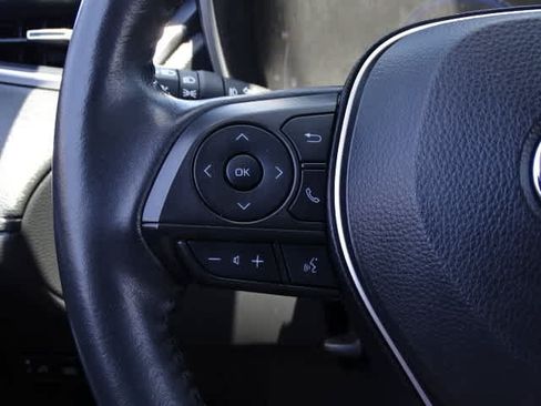 Certified 2023 Toyota Corolla Cross XLE FWD image 37
